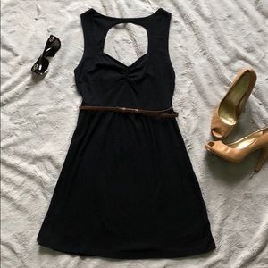 Forever 21 black dress with keyhole back and belt